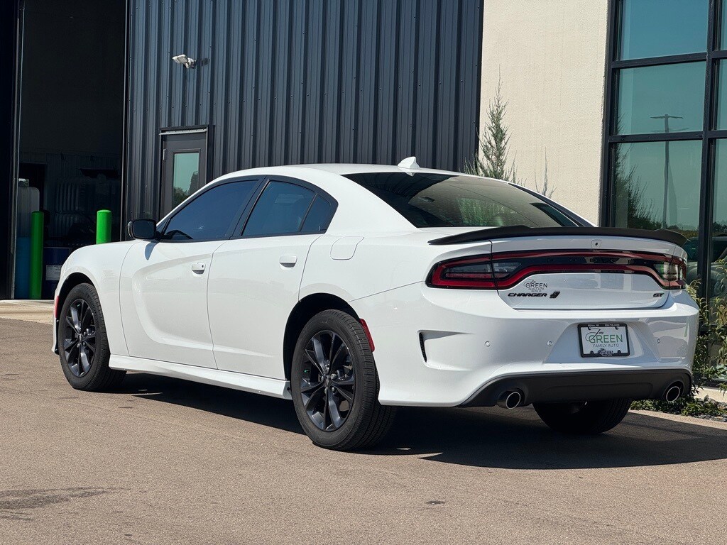 2020 Dodge Charger GT photo 3