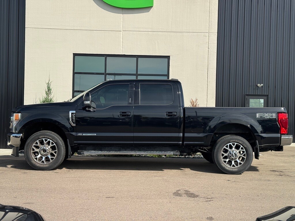 2021 Ford F-250 Lariat photo 2