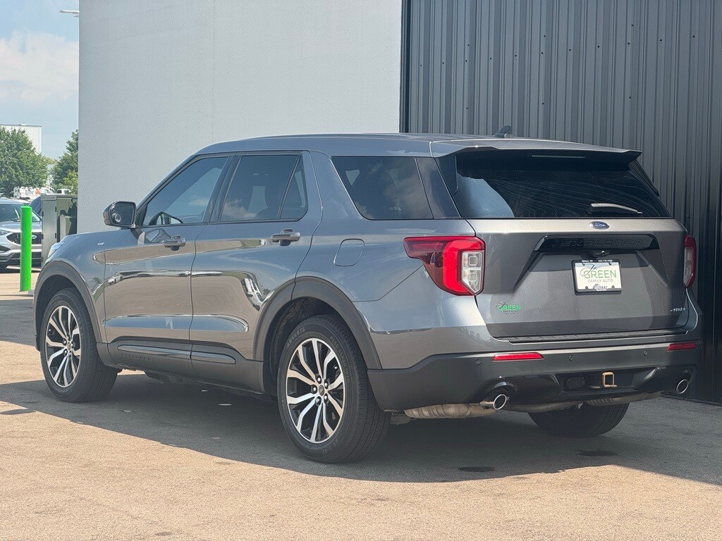 2022 Ford Explorer ST-Line photo 3