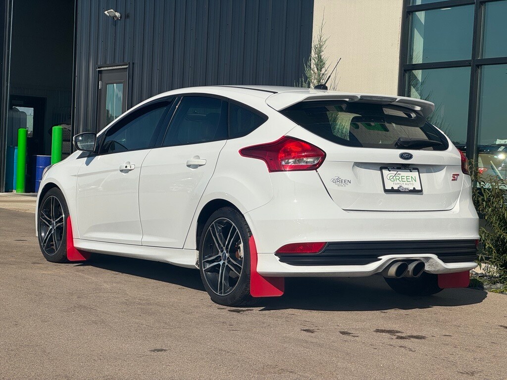 2018 Ford Focus ST photo 3