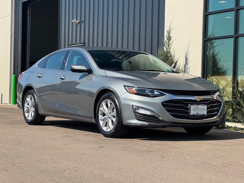 2024 Chevrolet Malibu 1LT photo 4