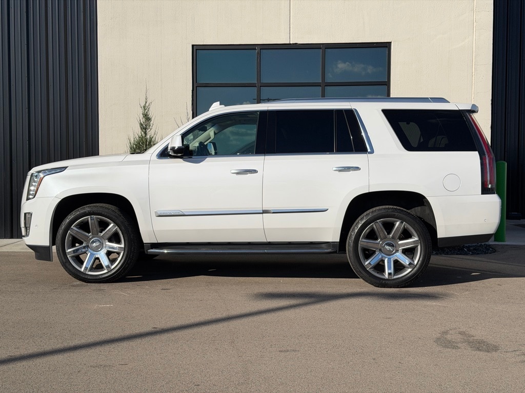 Used 2018 CADILLAC Escalade Luxury SUV