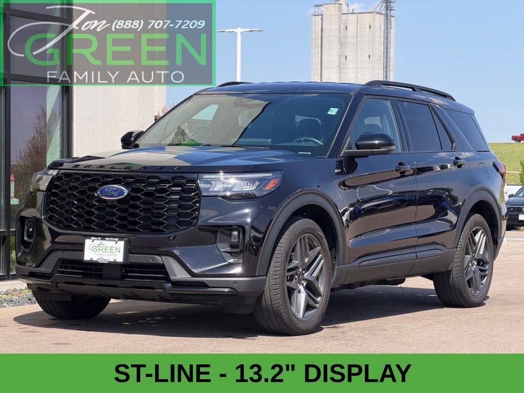 2025 Ford Explorer ST-LINE 4WD (PL535)'s photo
