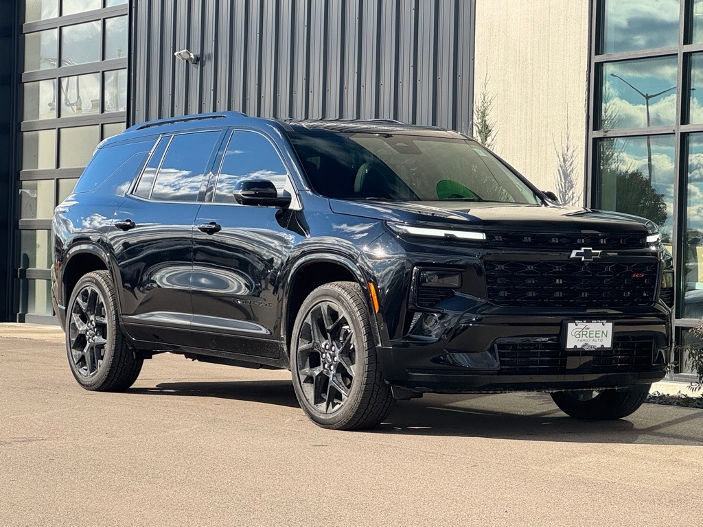 Used 2024 Chevrolet Traverse RS SUV