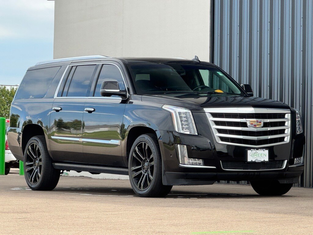 2018 Cadillac Escalade ESV Premium Luxury photo 3