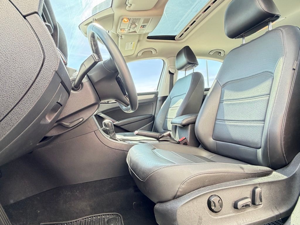 Used 2022 Volkswagen Passat 2.0T SE Sedan