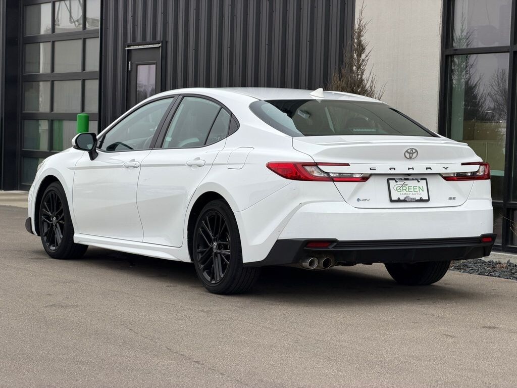 Used 2025 Toyota Camry SE Sedan