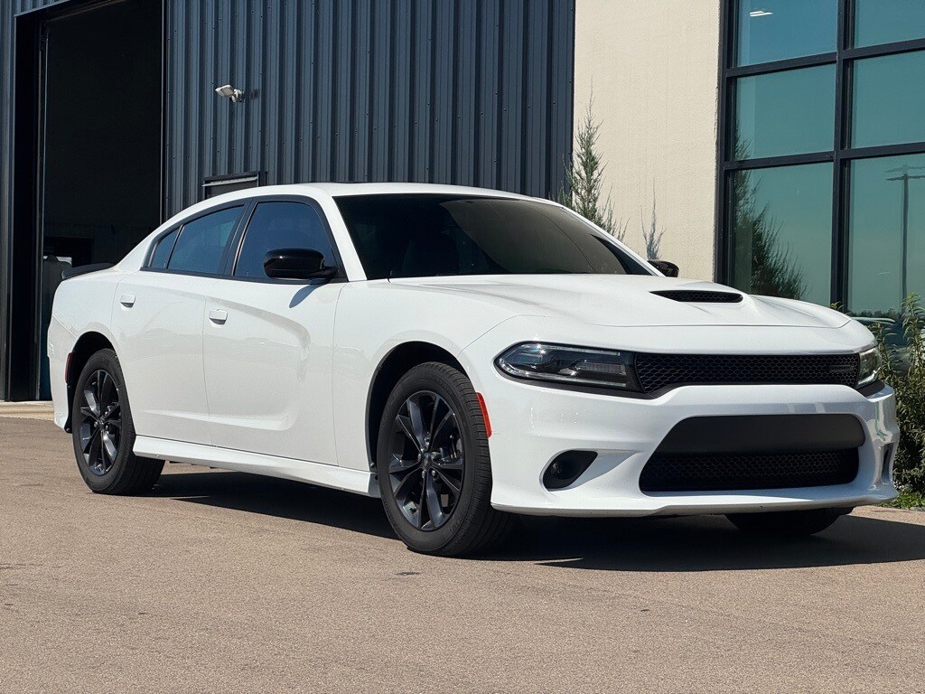 2020 Dodge Charger GT photo 4