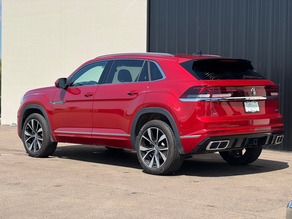 2025 Volkswagen Atlas Cross Sport SEL Premium R-Line photo 3