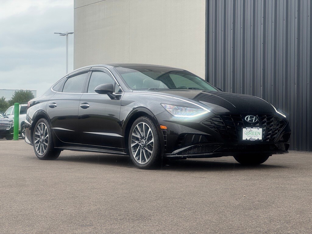 2022 Hyundai Sonata Limited photo 3