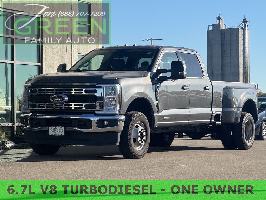 2024 Ford F-350 Super Duty XLT's photo