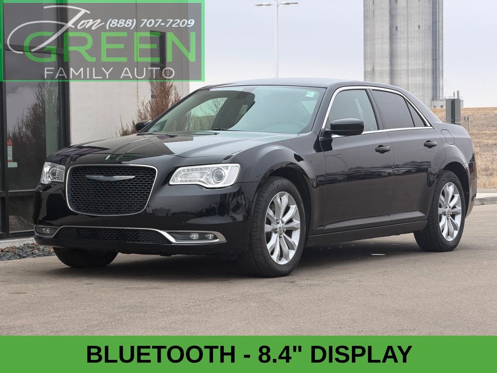 2015 Chrysler 300 Limited