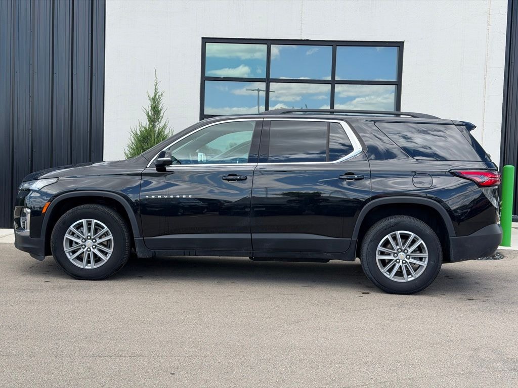 Used 2022 Chevrolet Traverse LT Cloth w/1LT SUV