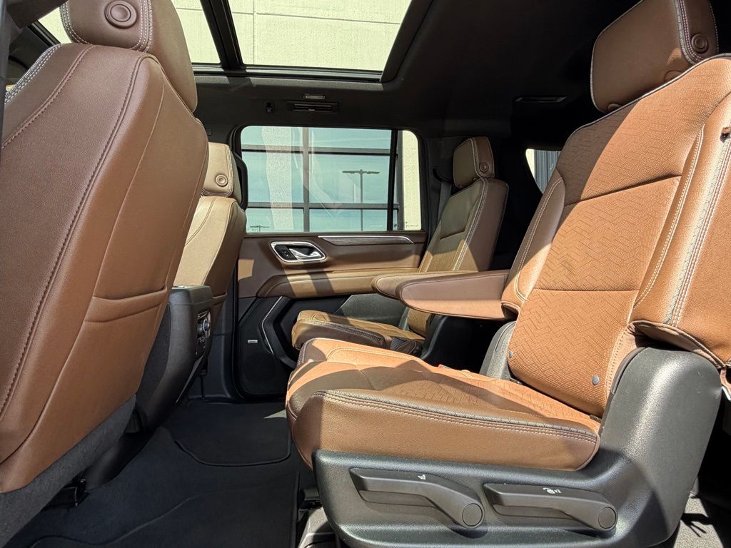 2023 Chevrolet Suburban High Country - Photo 20