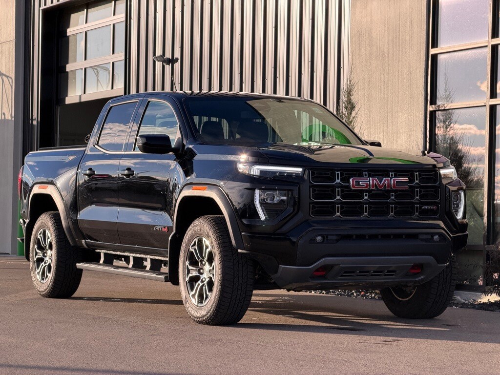 2024 Gmc Canyon AT4 photo 4