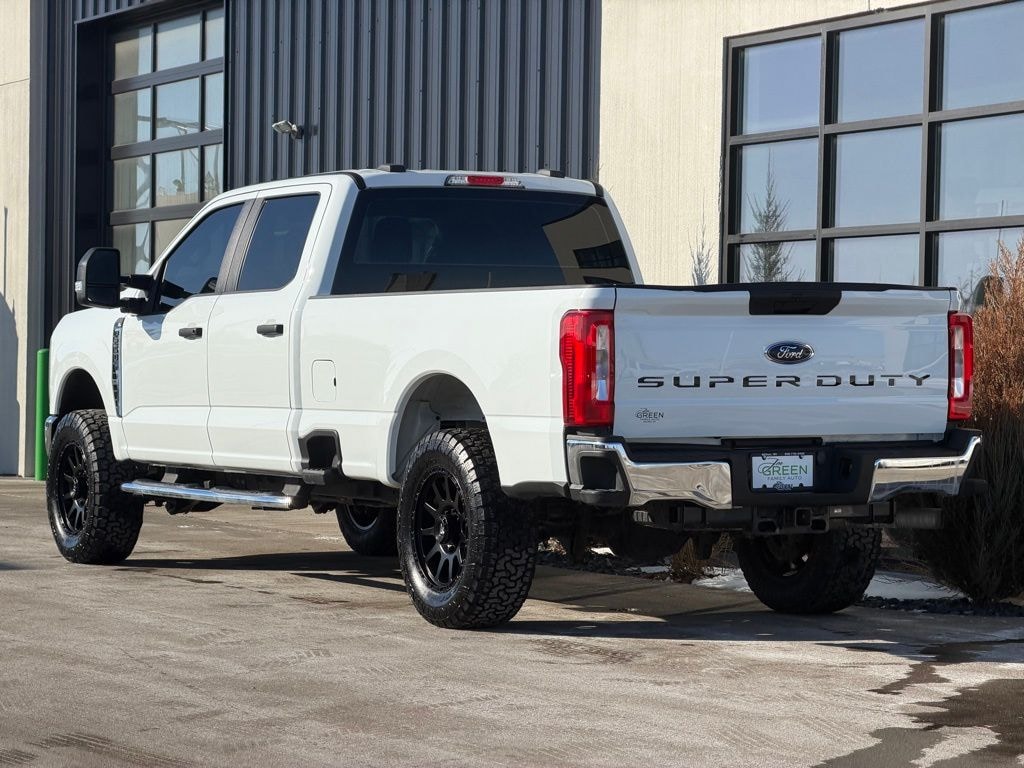 Used 2023 Ford F-250 XL Truck Crew Cab