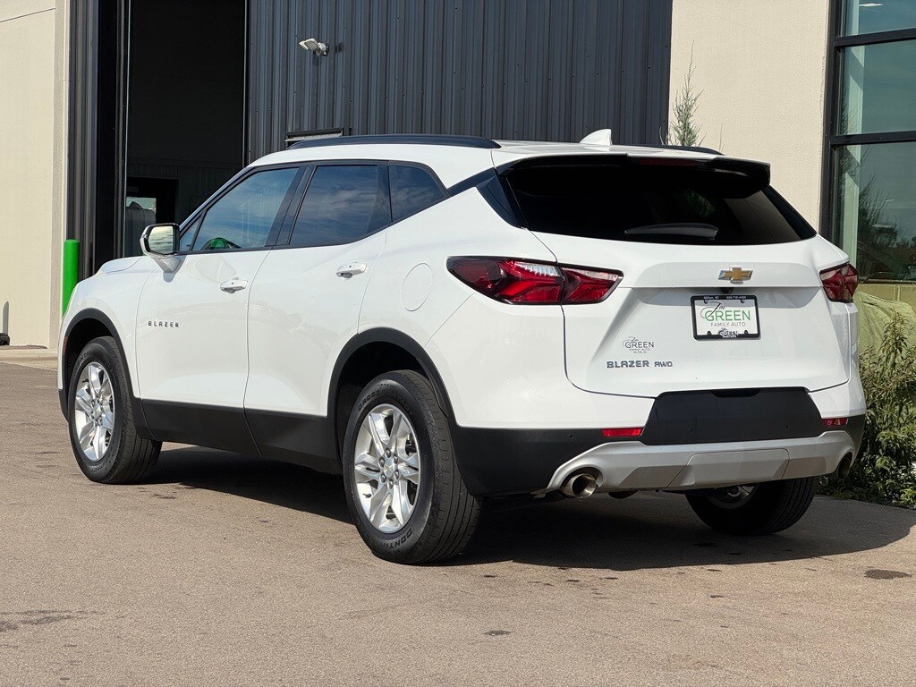 2022 Chevrolet Blazer 2LT photo 2