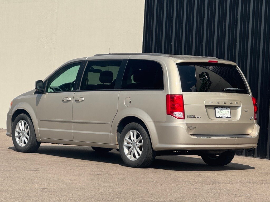 2014 Dodge Grand Caravan SXT photo 3