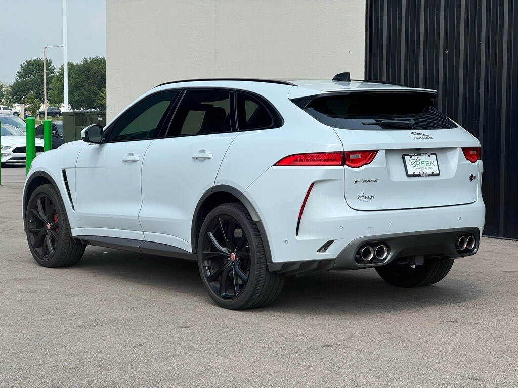 2020 Jaguar F-PACE SVR photo 3