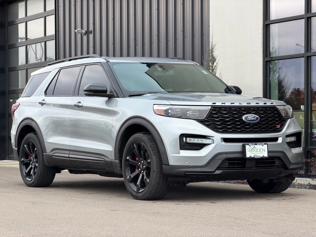 2020 Ford Explorer ST photo 4