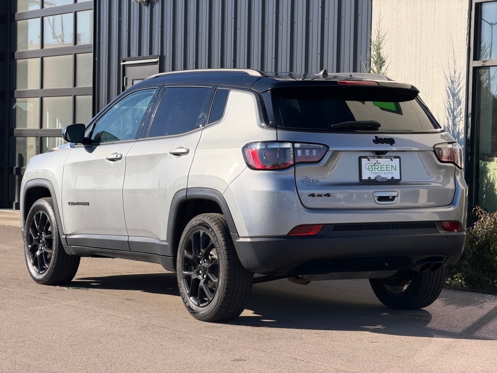 Used 2022 Jeep Compass Latitude SUV