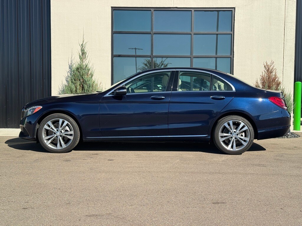 2015 Mercedes Benz C 300 4MATIC photo 3