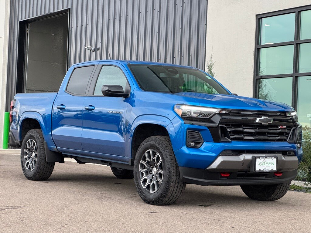 2024 Chevrolet Colorado Z71 photo 4