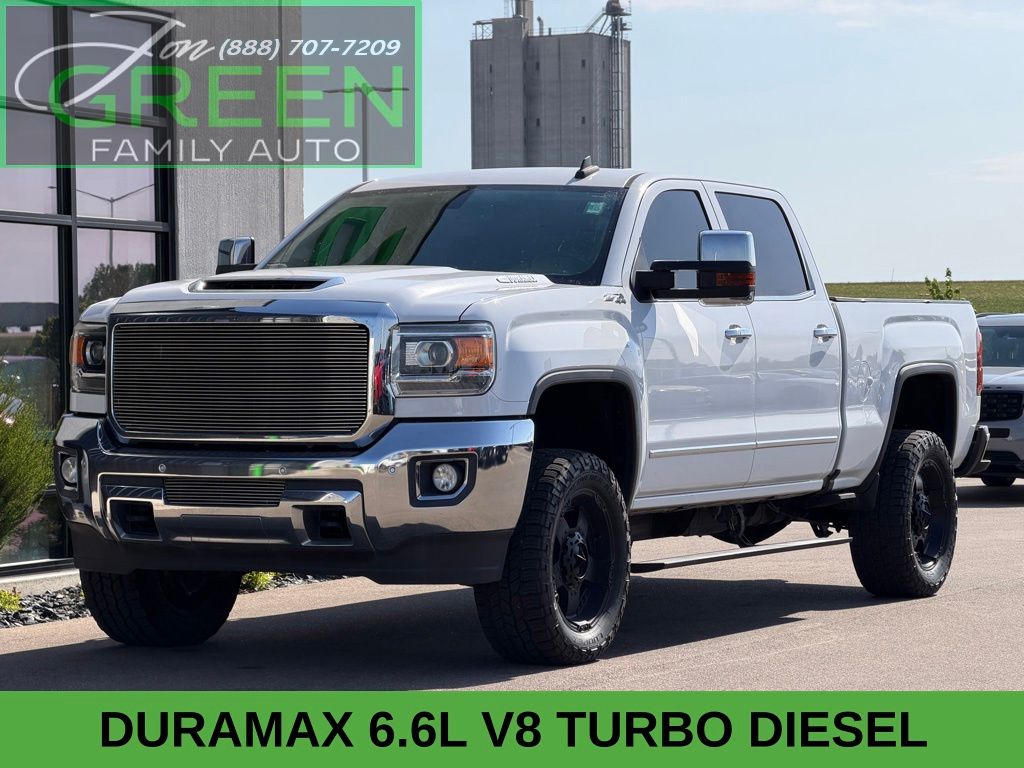 2019 GMC Sierra 4WD Crew Cab Standard Box SLT's photo