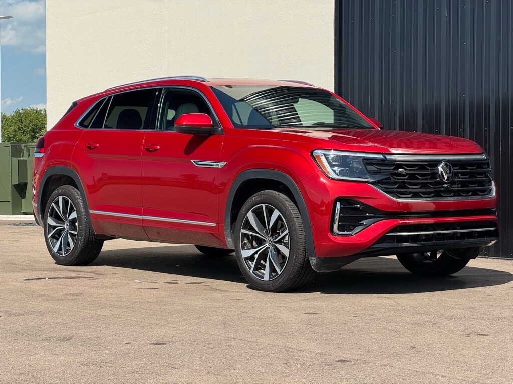2025 Volkswagen Atlas Cross Sport SEL Premium R-Line photo 4