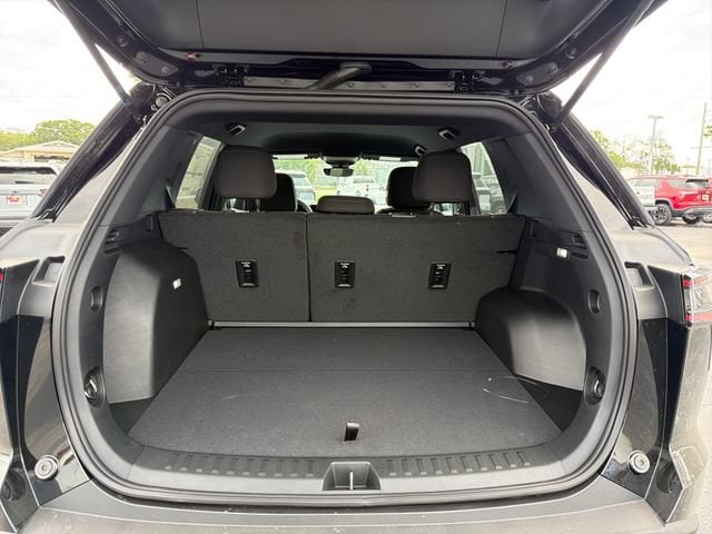 2026 Chevrolet Equinox LT - Photo 11
