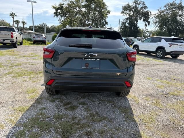 2026 Chevrolet Trax LT - Photo 9
