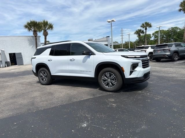 2026 Chevrolet Traverse LT - Photo 17