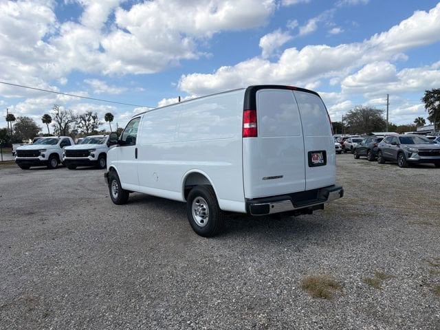 2026 Chevrolet Express Cargo Work Van - Photo 9