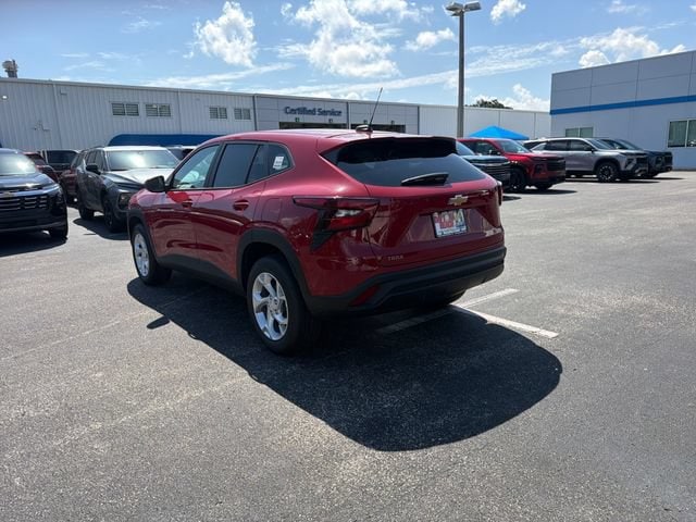 2026 Chevrolet Trax LS - Photo 7