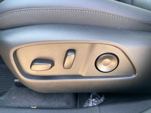 2027 Chevrolet Equinox LT - Photo 20