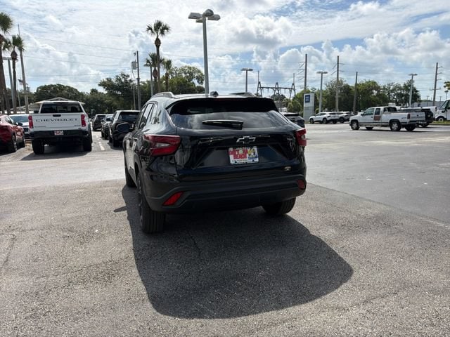 2026 Chevrolet Trax LT - Photo 9