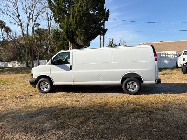2025 Chevrolet Express Cargo Work Van - Photo 6