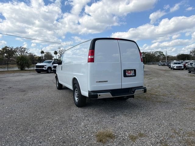 2026 Chevrolet Express Cargo Work Van - Photo 10