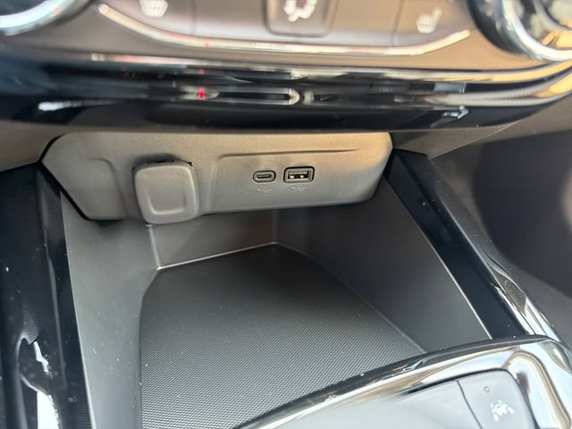 2026 Chevrolet Trax LT - Photo 28