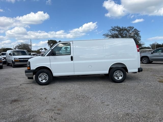 2026 Chevrolet Express Cargo Work Van - Photo 6
