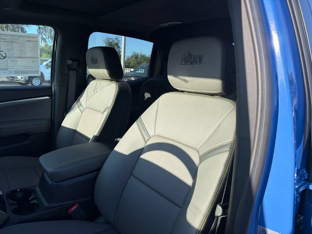 2026 Chevrolet Colorado ZR2 - Photo 18