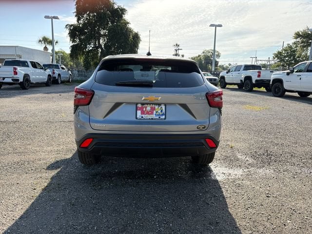 2026 Chevrolet Trax LS - Photo 9