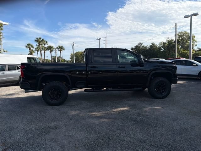 2026 Chevrolet Silverado 2500 HD ZR2 - Photo 16