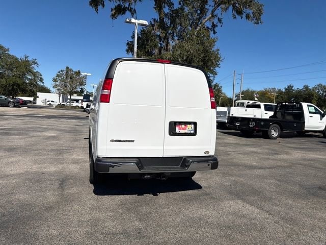 2025 Chevrolet Express Cargo Work Van - Photo 9