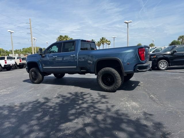 2026 Chevrolet Silverado 3500 HD High Country - Photo 8