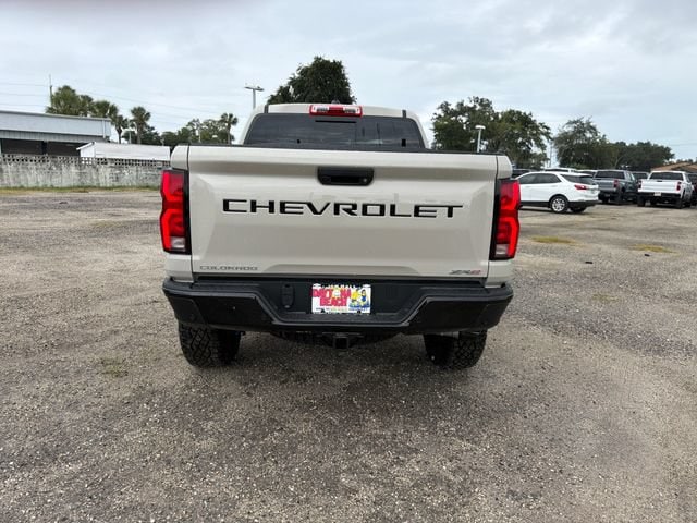 2026 Chevrolet Colorado ZR2 - Photo 11
