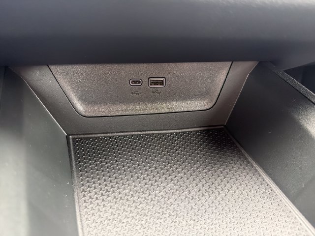 2027 Chevrolet Equinox LT - Photo 30