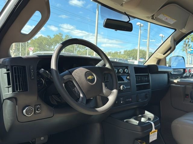 2024 Chevrolet Express Cargo Work Van - Photo 19