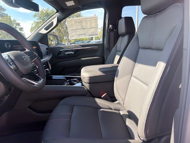 2026 Chevrolet Suburban RST - Photo 18