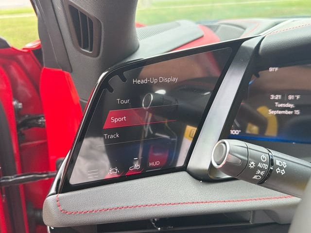 2027 Chevrolet Corvette 2LT - Photo 19
